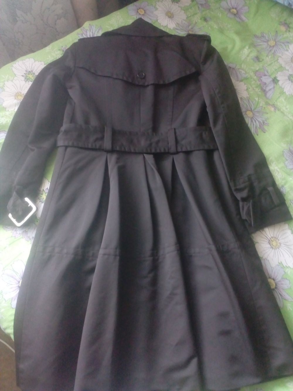 Плащ. Zara Basic. Р-р М.