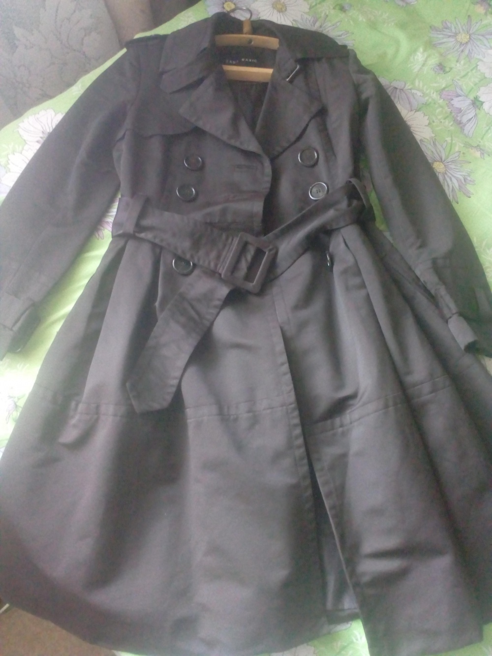 Плащ. Zara Basic. Р-р М.