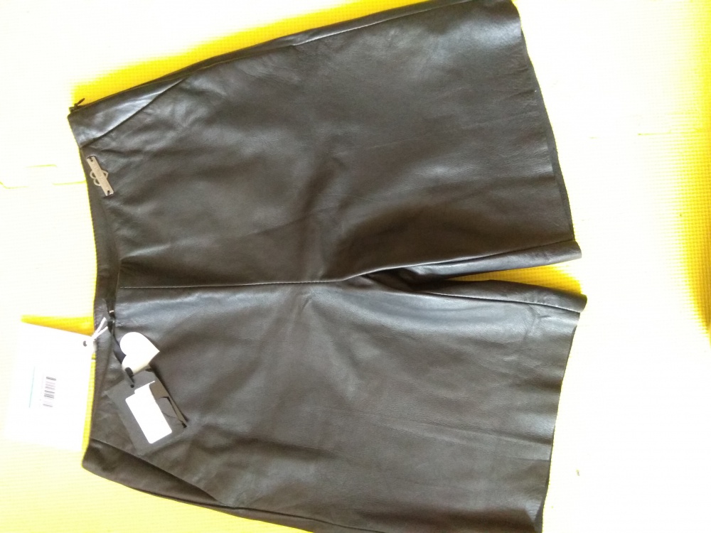 Кожаные шорты TWIN-SET SIMONA BARBIERI XS на S