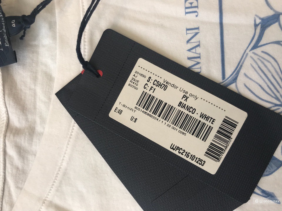 Женская футболка Armani Jeans, размер 40, 42, 44