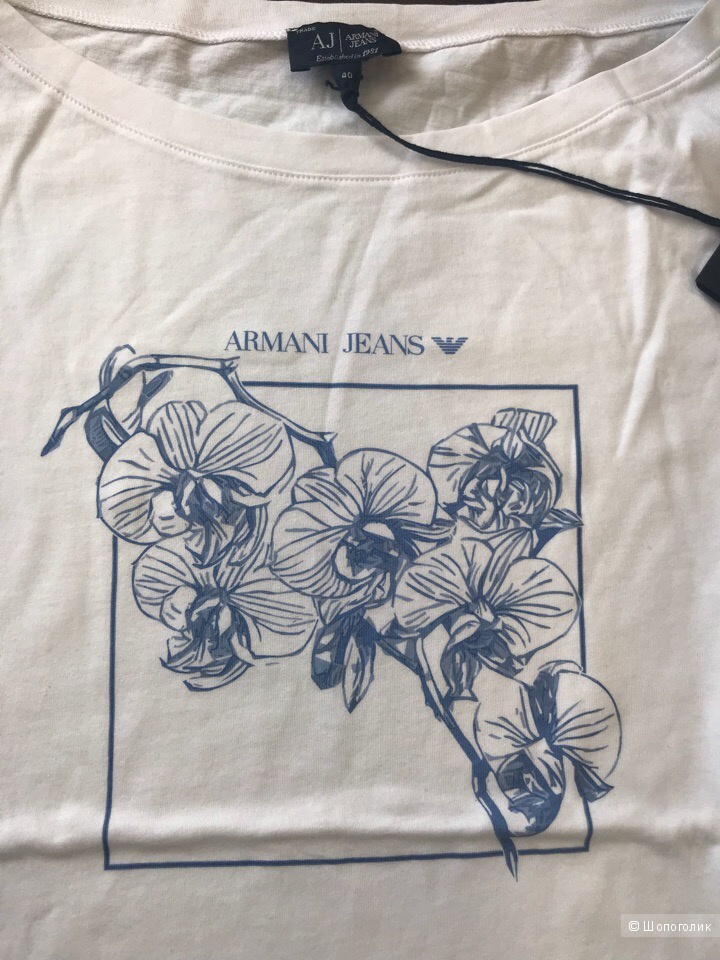 Женская футболка Armani Jeans, размер 40, 42, 44