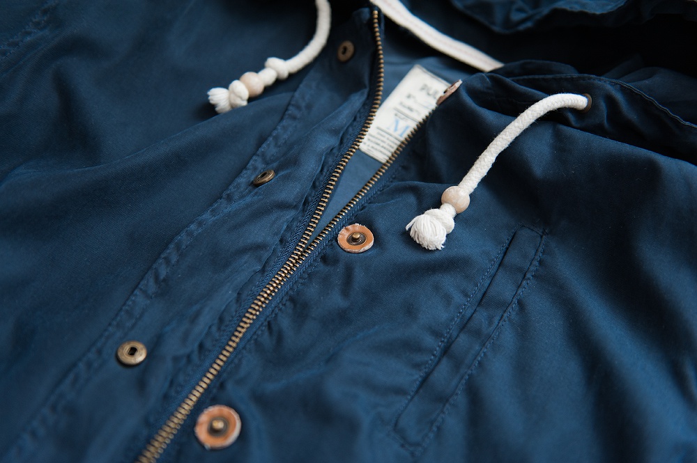 Женская куртка-ветровка Pull-and-Bear, р.S-M