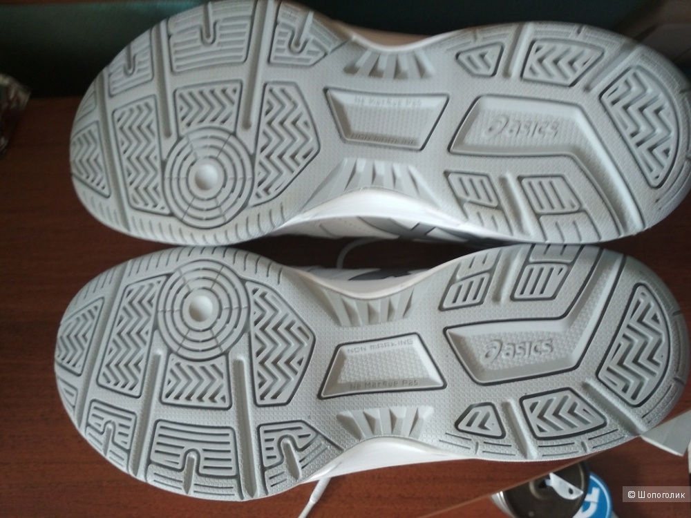 Кроссовки Asics Gel Gamepoint , размер фр 40 на наш 39