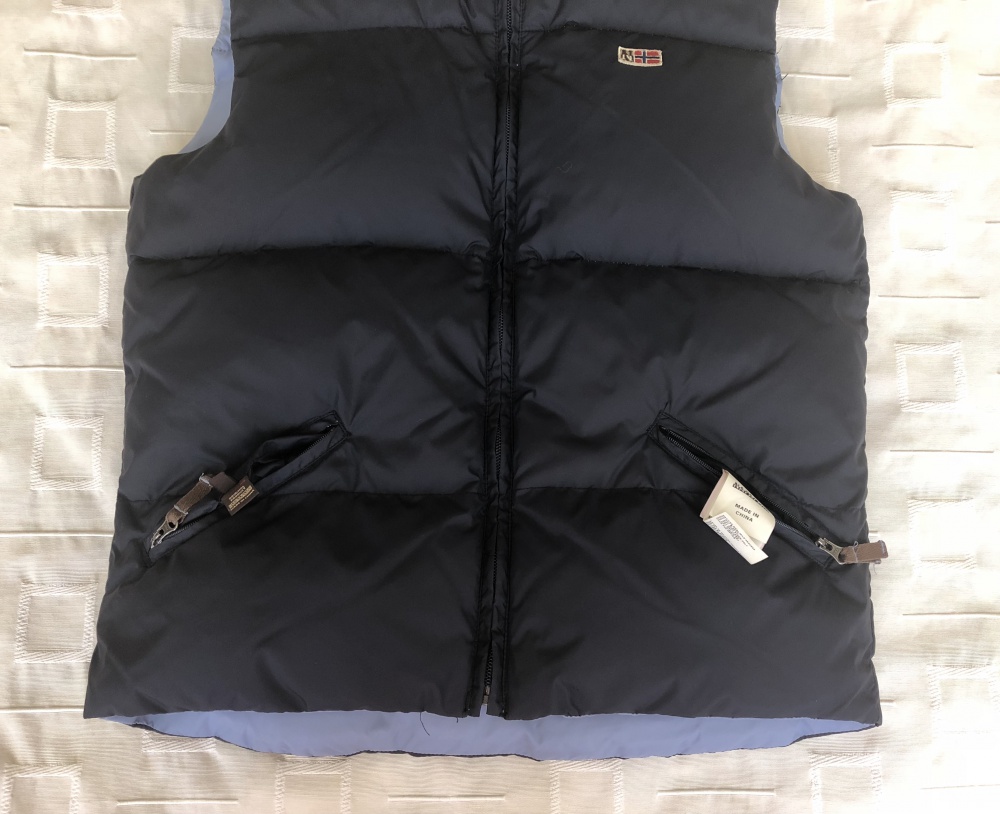 Жилет Napapijri ( XS-S)