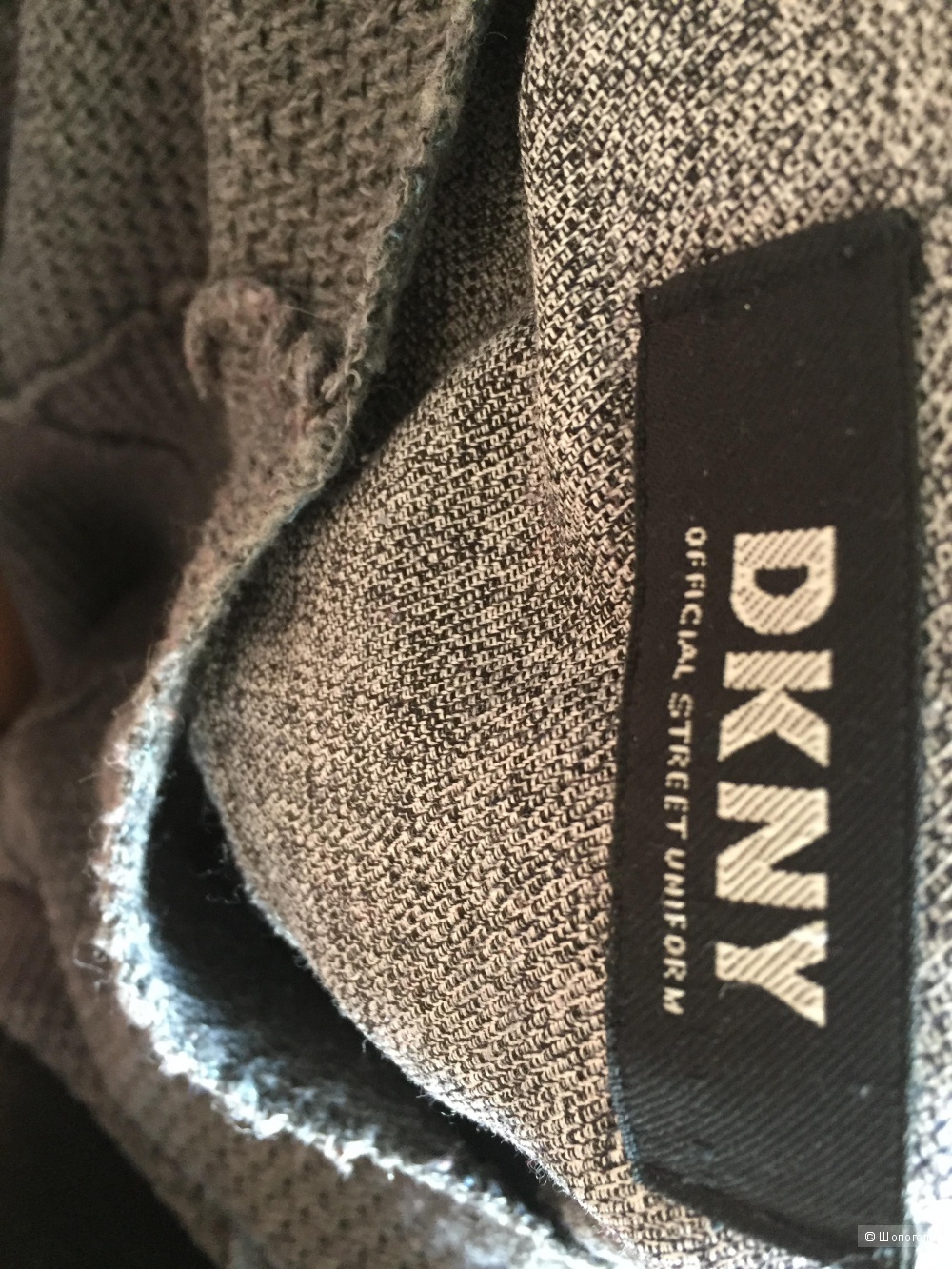 Свитер, размер M, DKNY