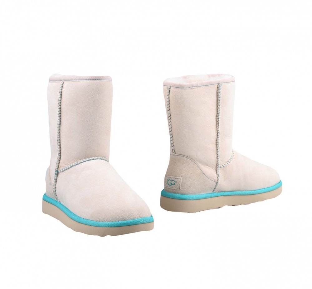 Комплект Угги Ugg Australia 7US (38EU) и варежки Barts