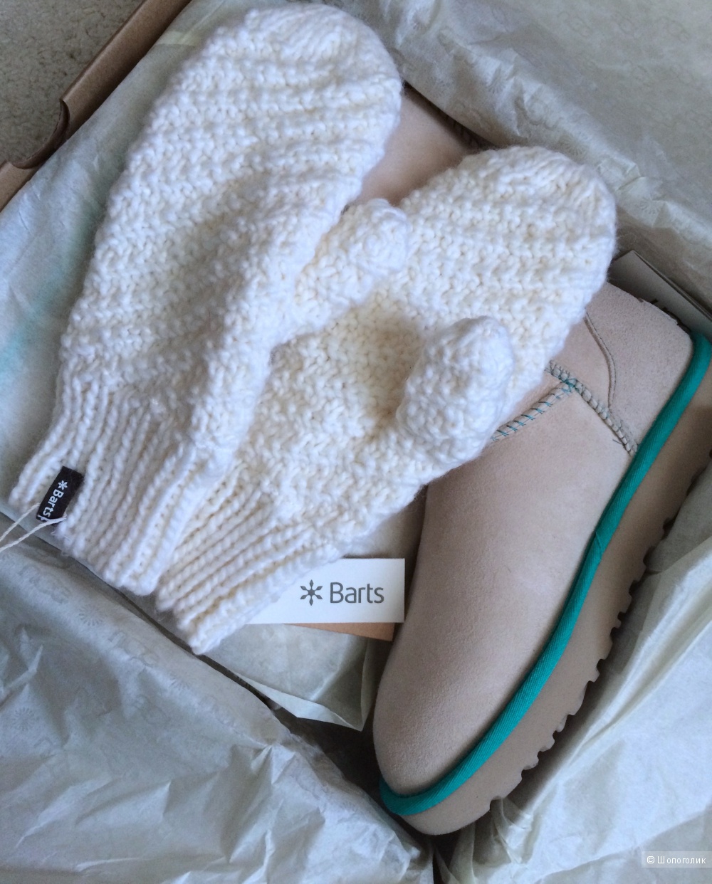 Комплект Угги Ugg Australia 7US (38EU) и варежки Barts