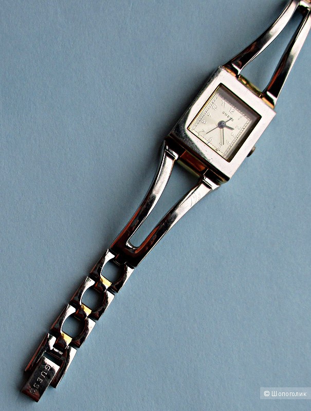 Женские часы Guess с браслетом