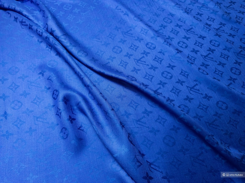 Шаль/платок Louis Vuitton, 140*140 см.