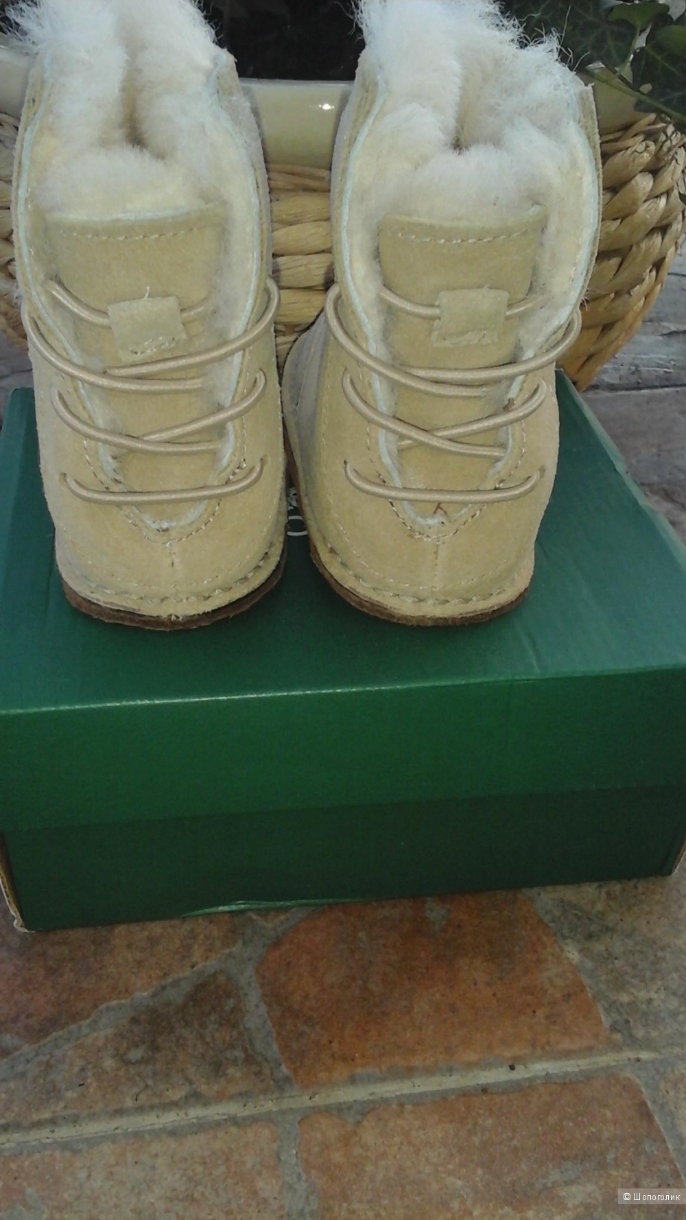 Сапожки UGG, размер 6-9 мес (18)