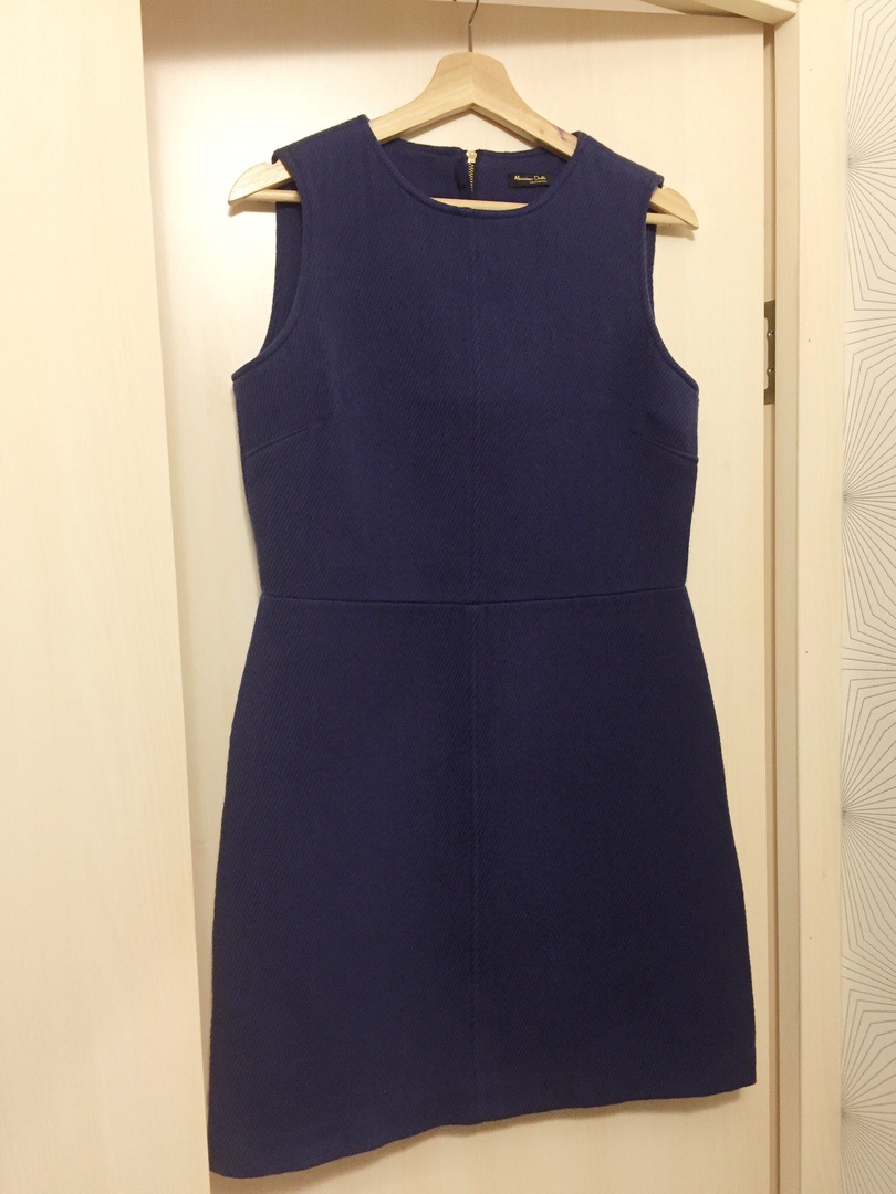 Шерстяное платье Massimo Dutti (EUR 42, RUS 48)
