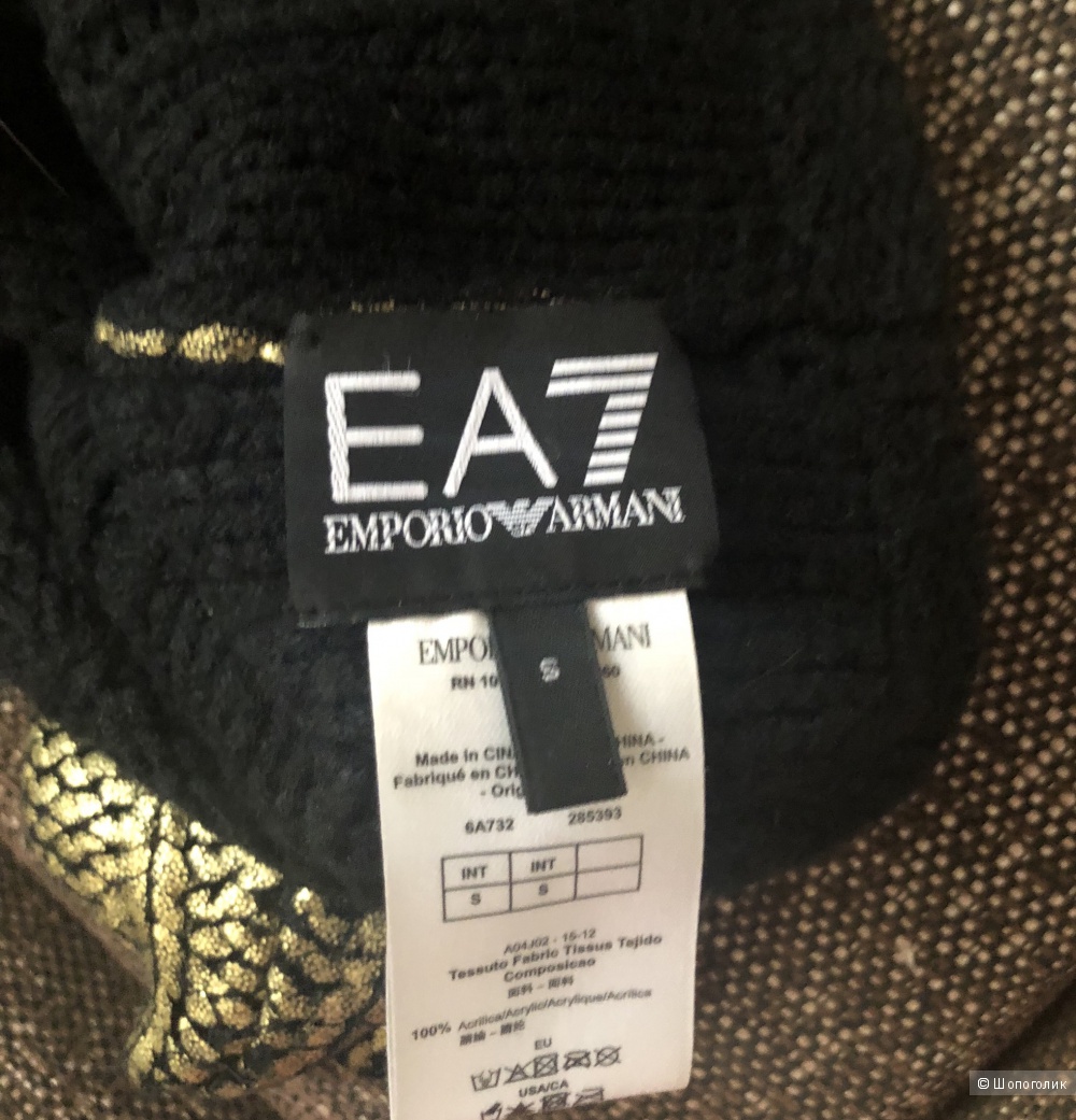 Шапка Armani EA7, размер S.