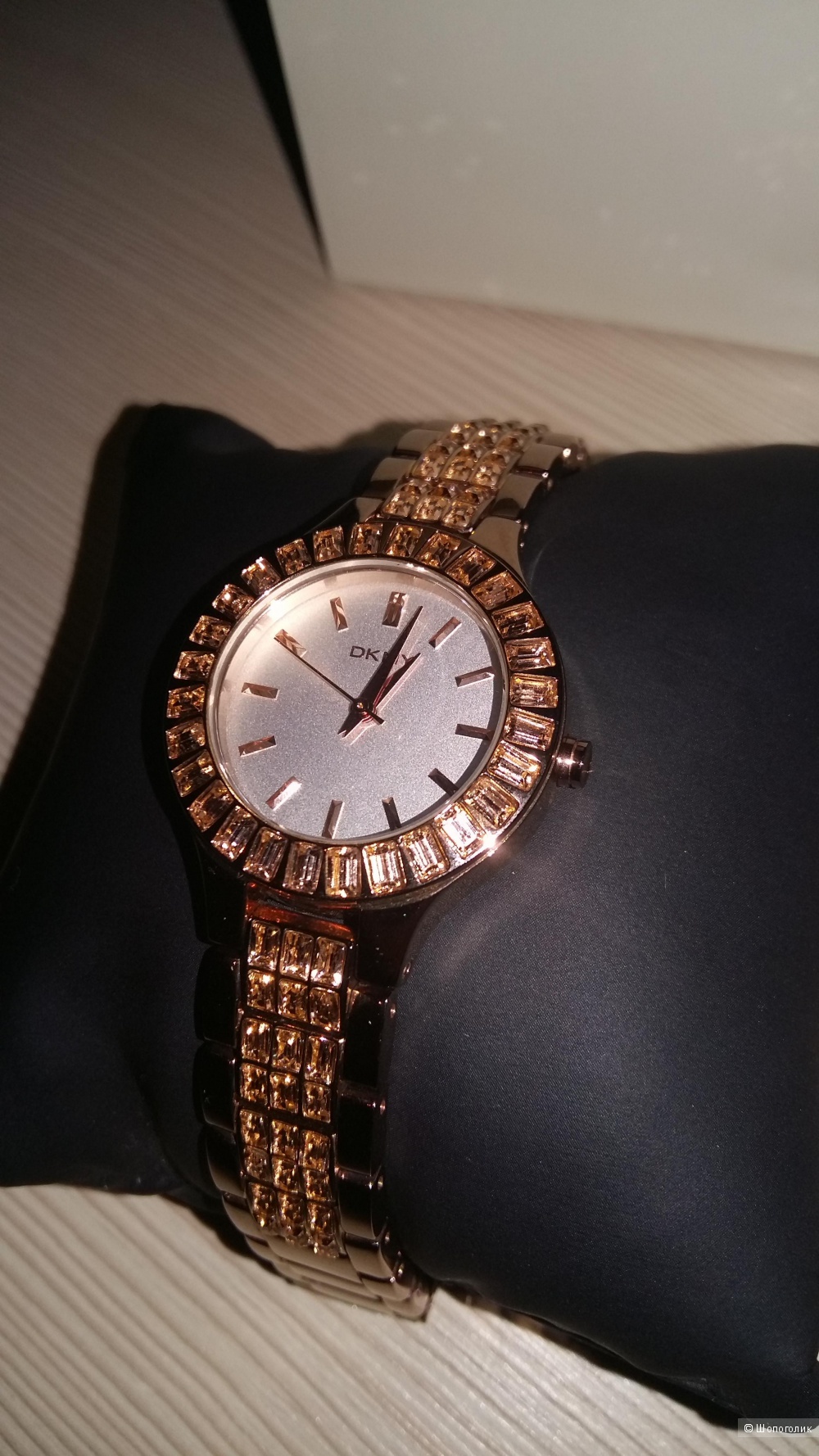 Часы DKNY женские оригинал.