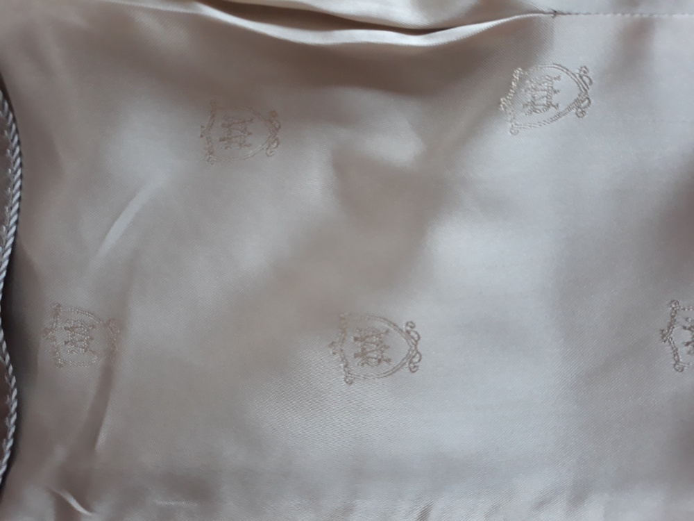 Шерстяной пиджак Massimo Dutti. Размер 34, XS.