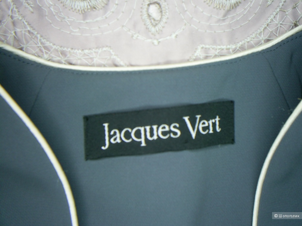 Костюм от Jacgues Vert р 46-48 .