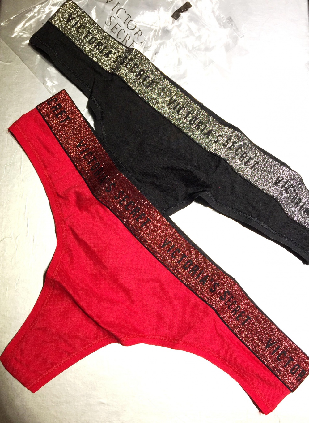 Victoria's Secret комплект трусиков. р.М