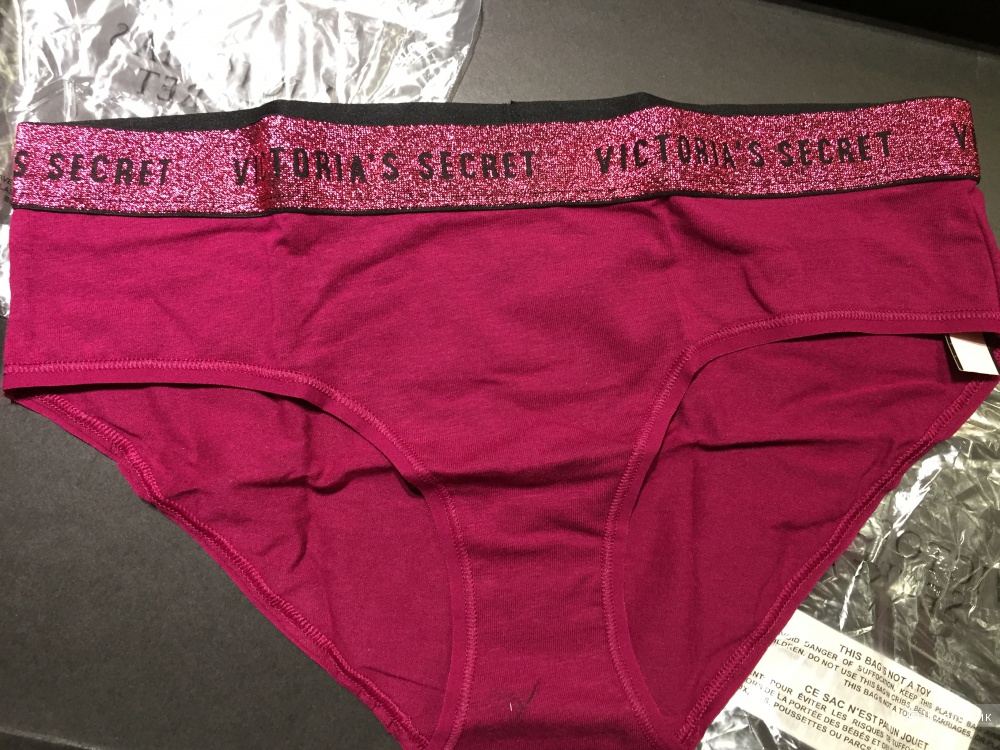 Victoria's Secret комплект трусиков. р.М