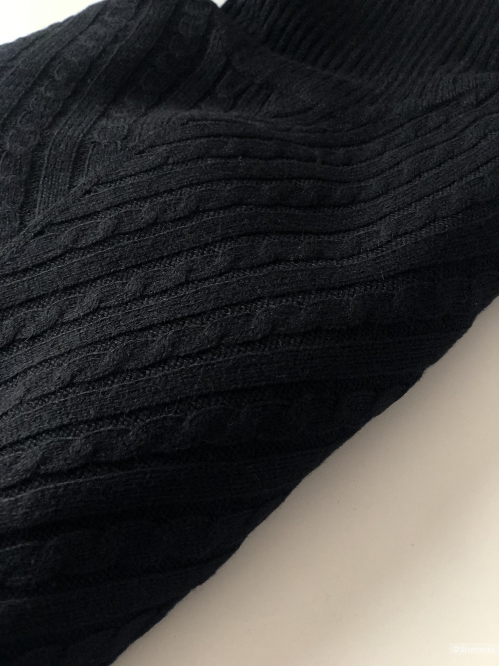 Свитер-водолазка Tommy Hilfiger, M