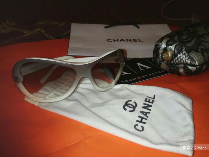Очки Chanel солнцезащитные