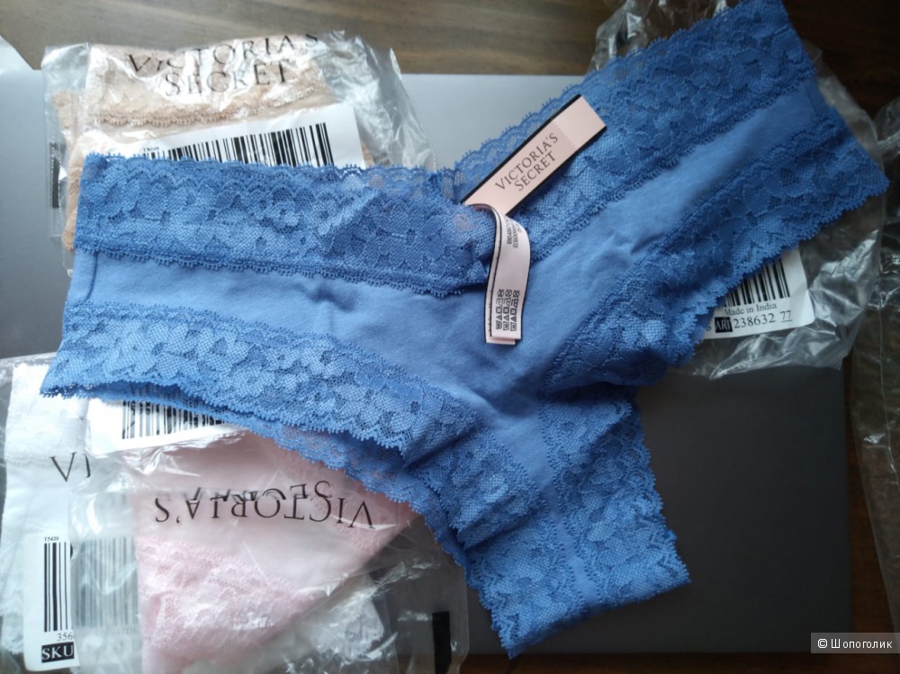 Трусы Victorias Secret S комплектом из 4х шт