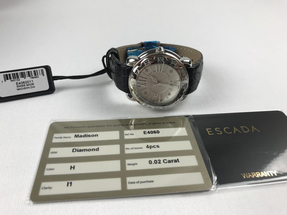 Часы Escada.