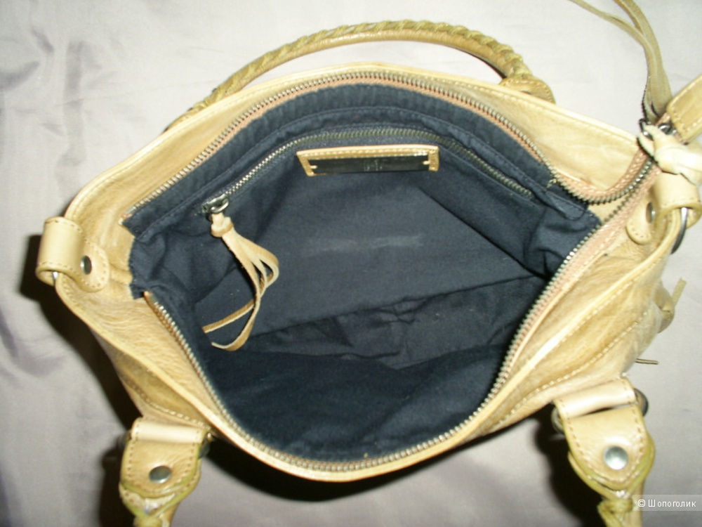 Сумка от Balenciaga 34-21-6 см.