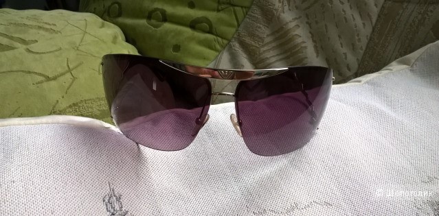Солнцезащитные женские очки Emporio Armani