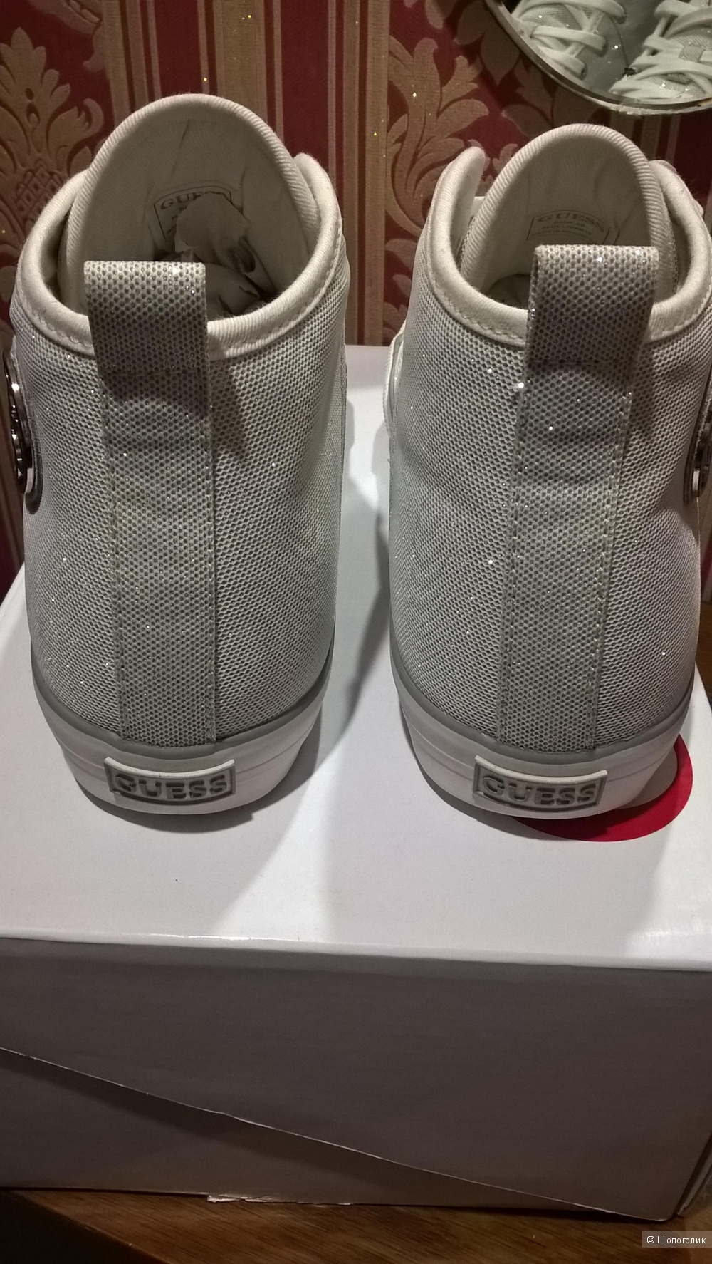 Кеды GUESS размер 40 Eur