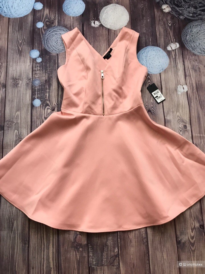 Платье от Guess М