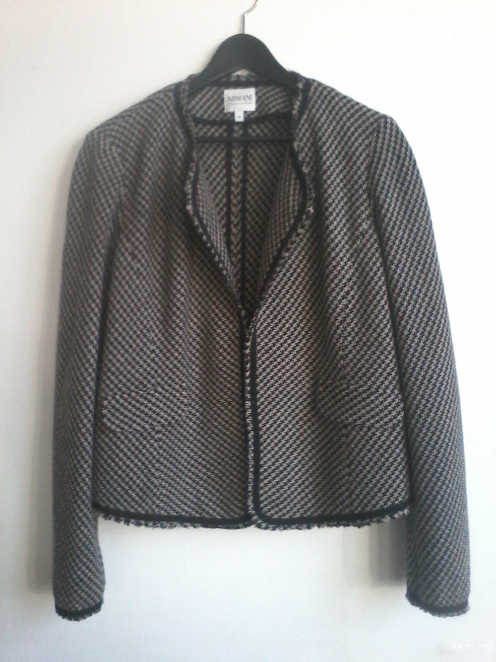 Шерстяной жакет Armani Collezioni 46 р-р