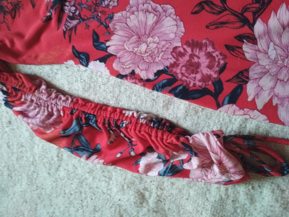 Платье Guess xs