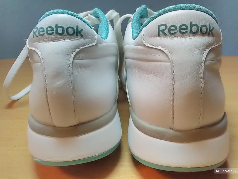 Кроссовки REEBOK.Размер 40