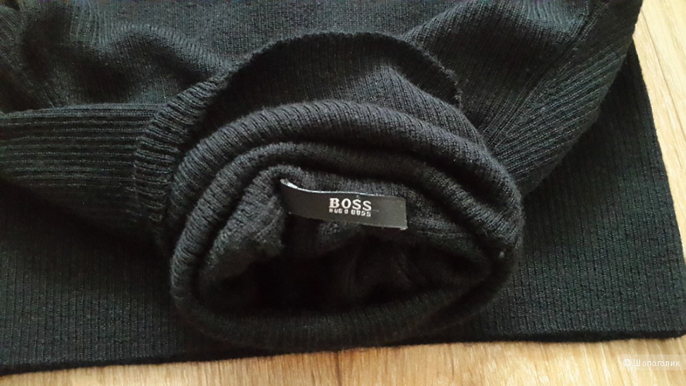 Водолазка Hugo Boss, размер S на 42-44