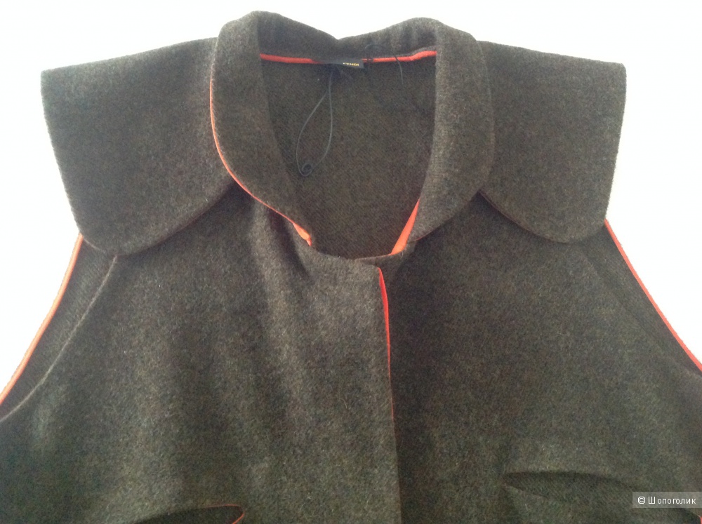 Жилет Fendi,40 IT
