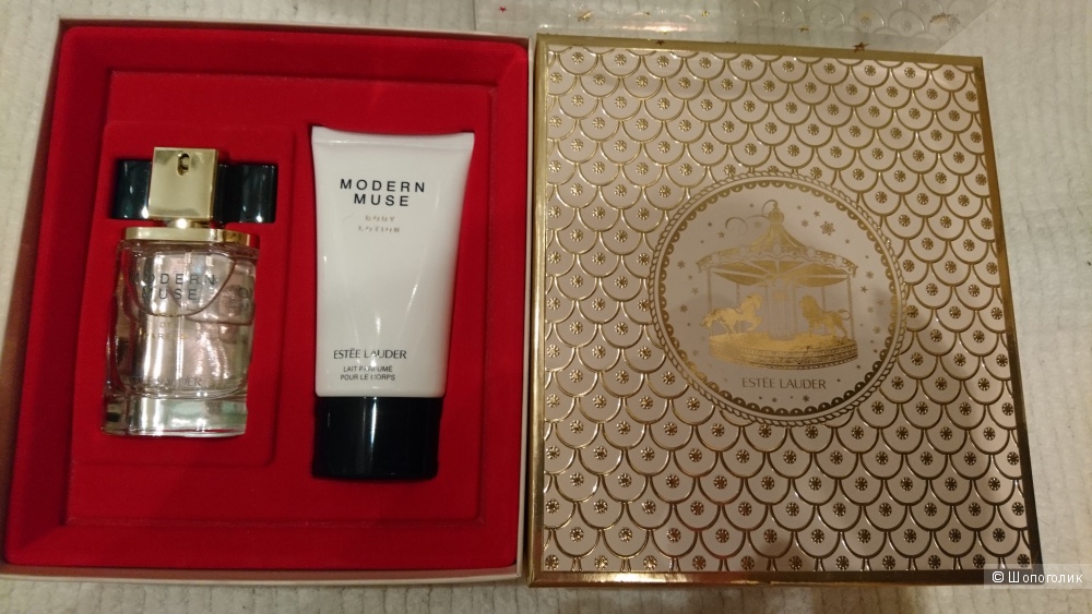 Подарочный парфюмерный набор Estee Lauder Modern Museрный.