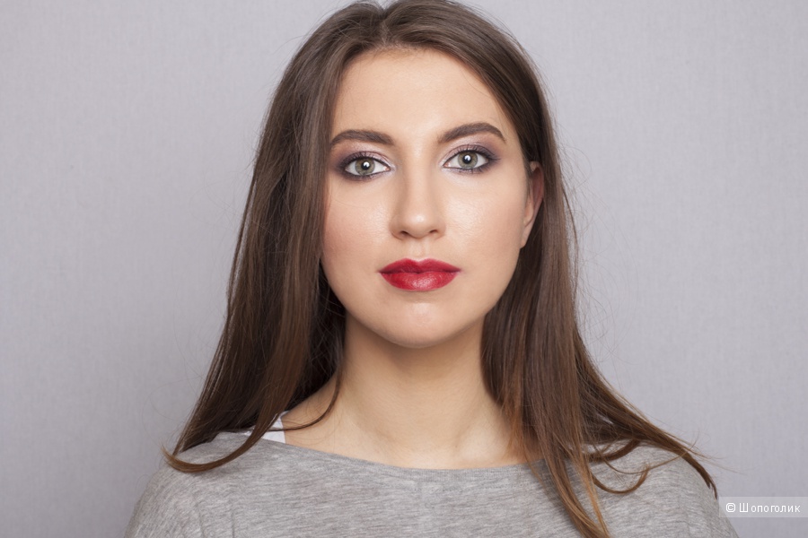 Помада Estée Lauder красота и уход, оттенок 320 матовый.