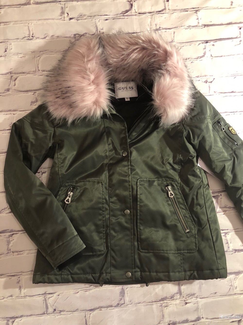 Парка Guess. Размер -S