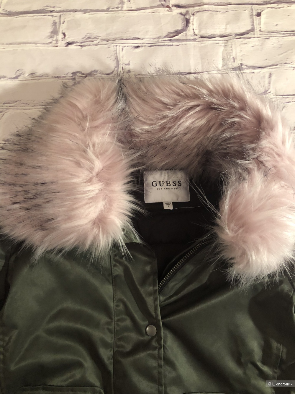 Парка Guess. Размер -S