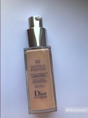 Тональный крем-флюид Dior Diorskin Forever, тон 22.