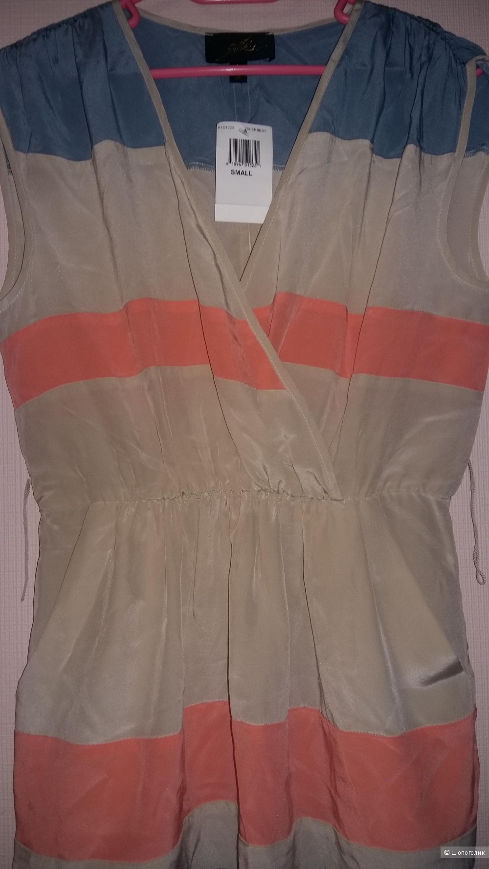 Шелковое платье AKIKO (США), размер S