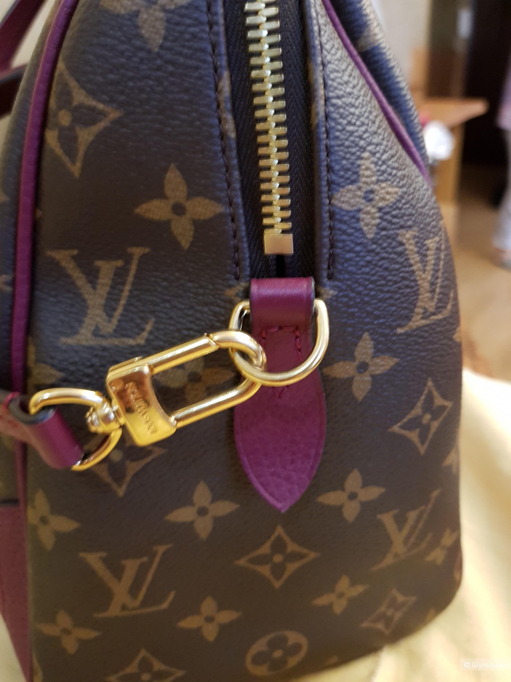 Сумка Louis Vuitton, размер M