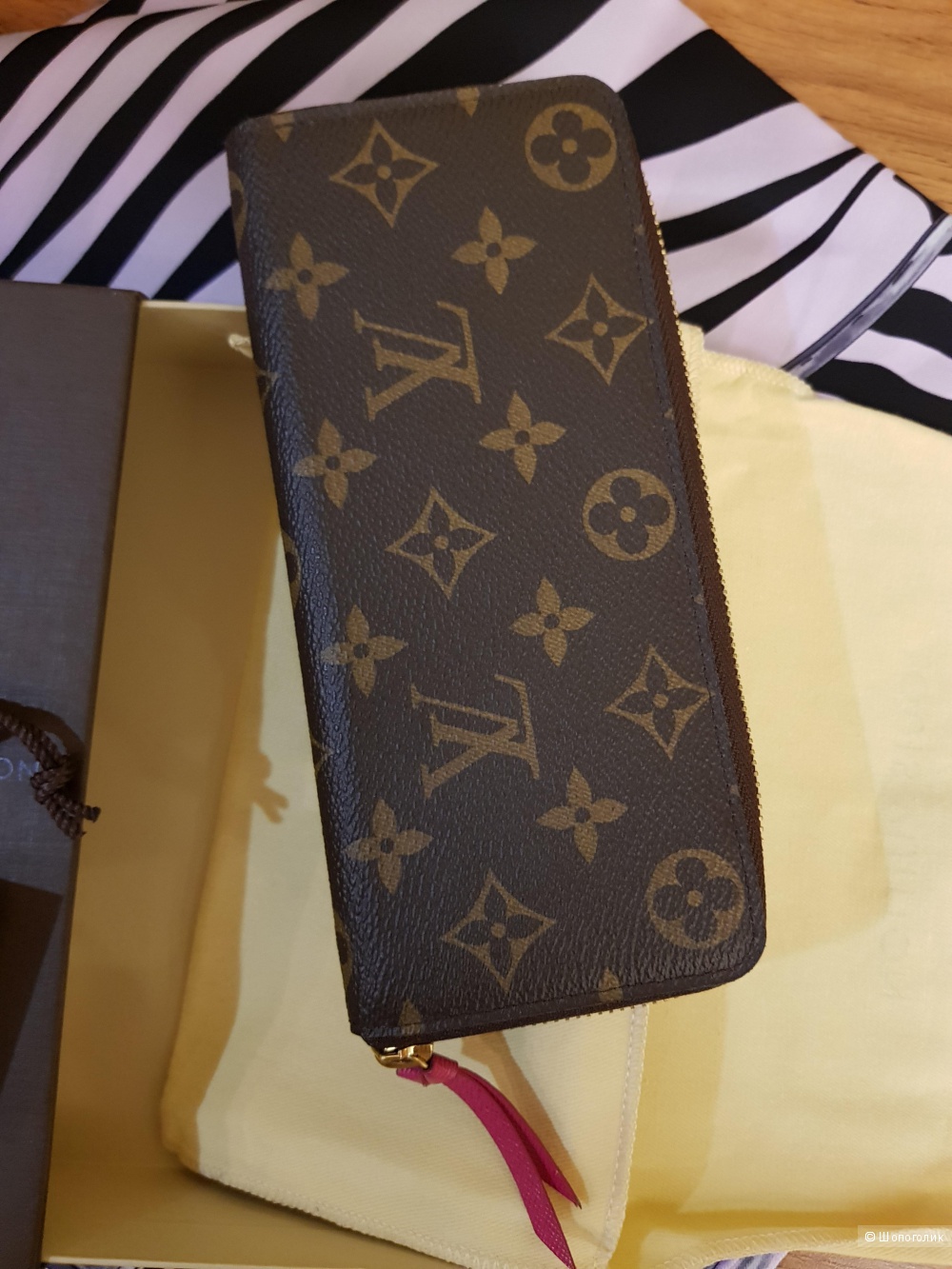 Кошелек Louis Vuitton, 20*9,5*2 см