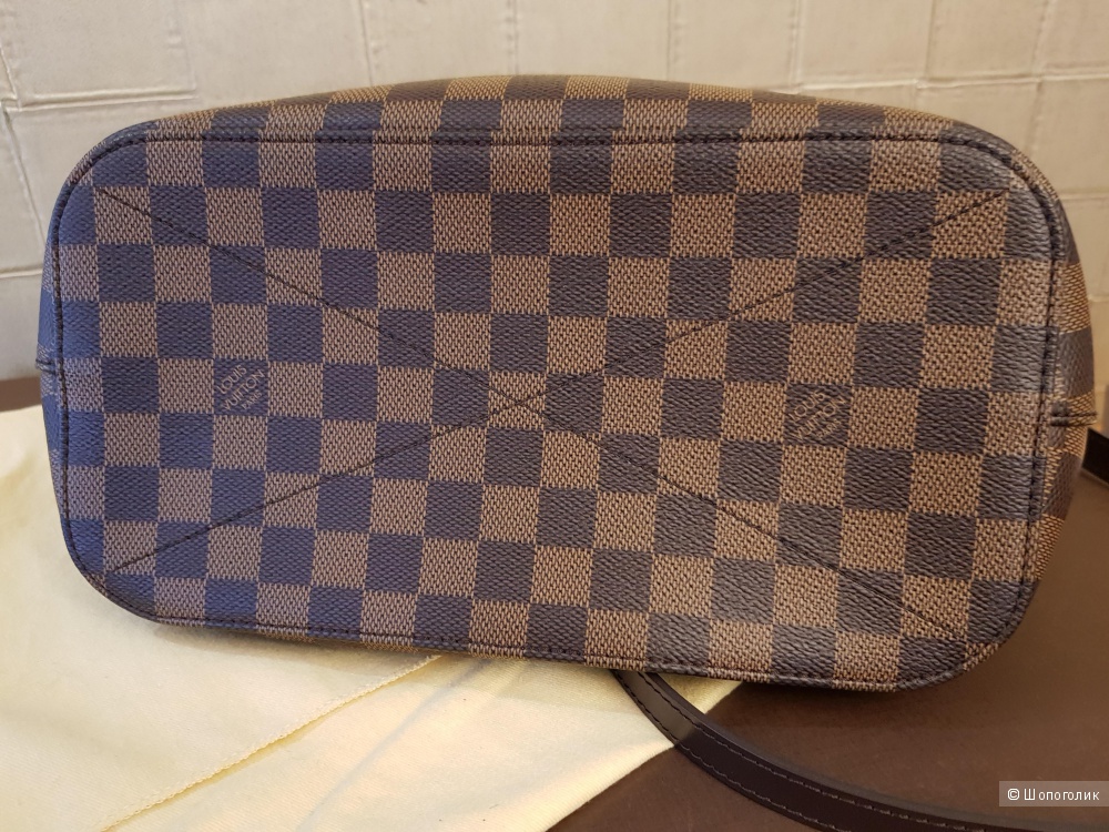 Сумка Louis Vuitton, размер M