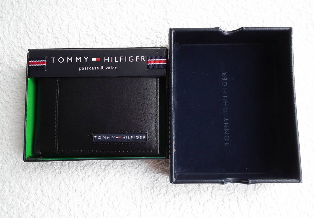 Мужское пормоне кошелек Tommy Hilfiger