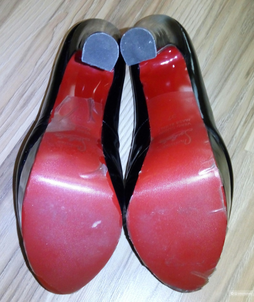 Туфли Christian Louboutin 37 размер