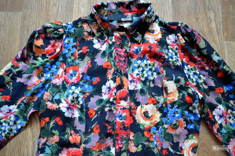 Красивая рубашка Love Moschino  на 42-44