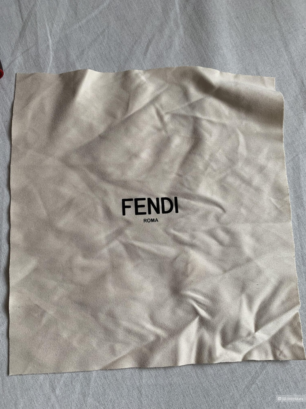 Солнцезащитные очки Fendi