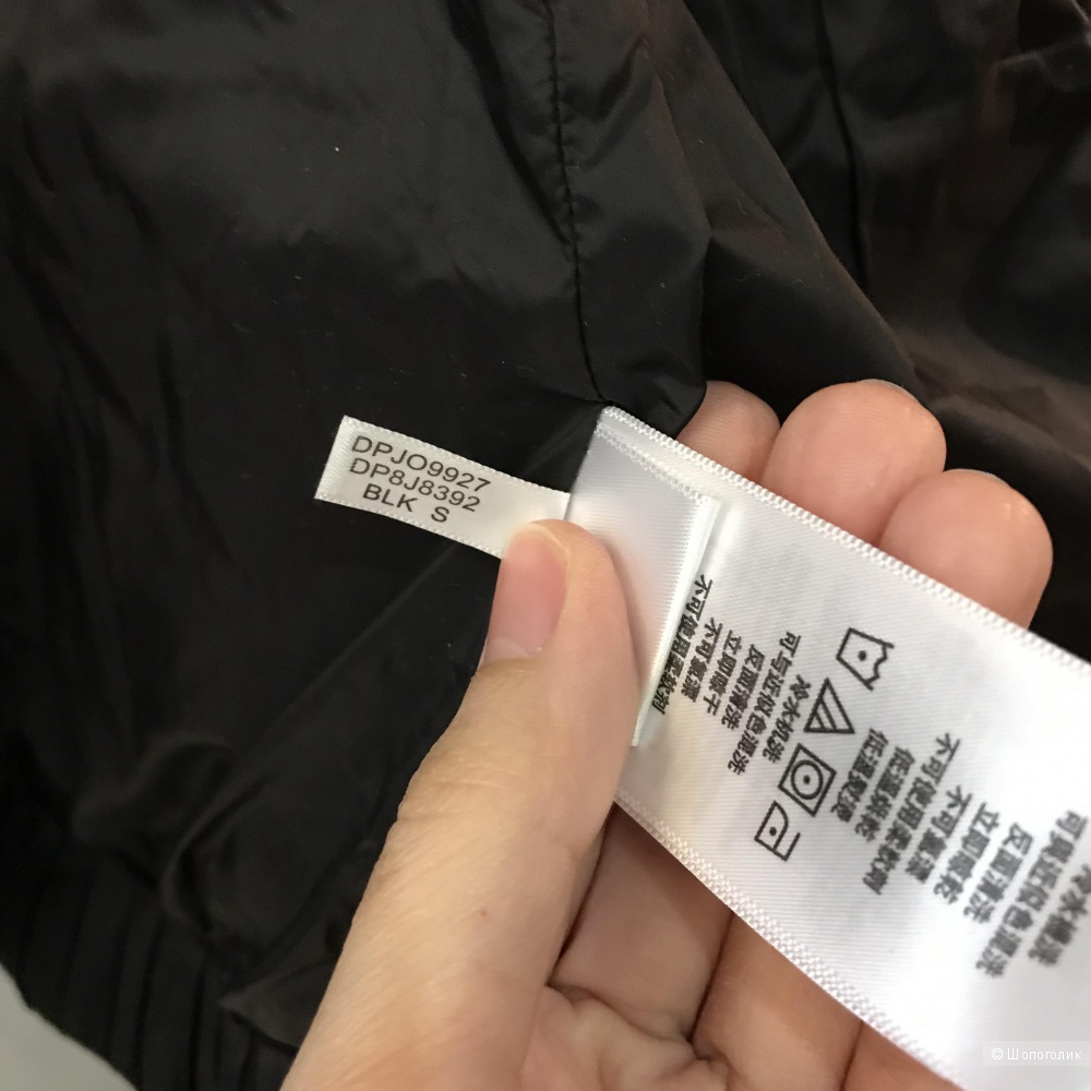 Куртка DKNY размер S на 44рус