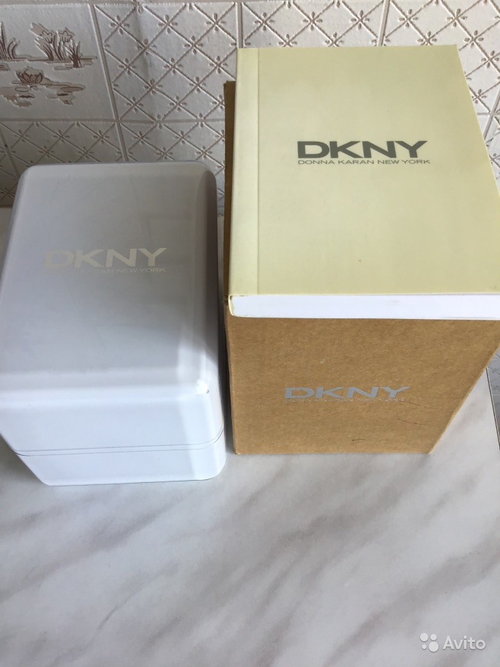 Наручные часы DKNY