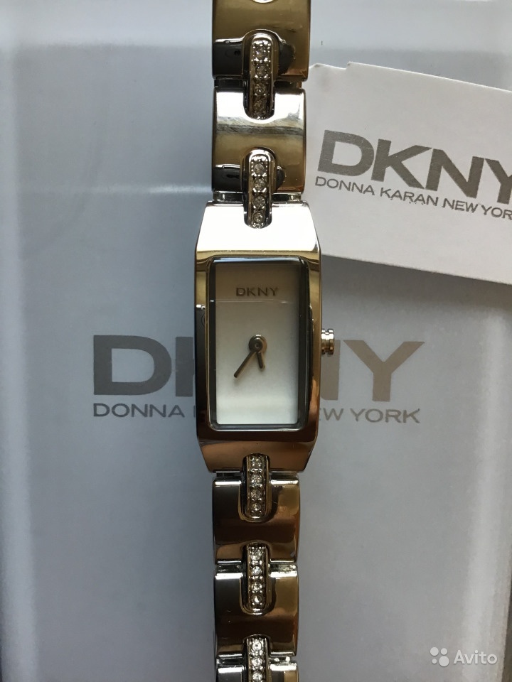 Наручные часы DKNY